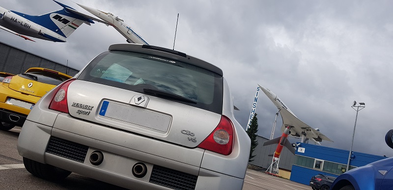 Arrivée sur le parking du musée technique de Sinsheim