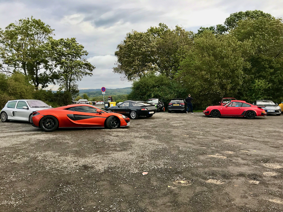 J'ai hésité à proposer l'échange de la McLaren avec ma Mégane RS dCi, elle aussi sera collector dans quelques années...