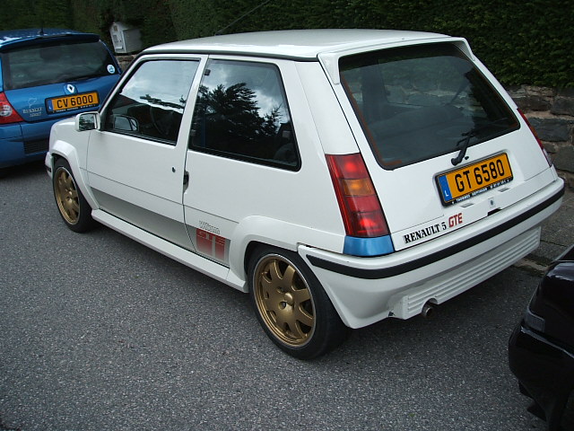 clio  R5 004.jpg
