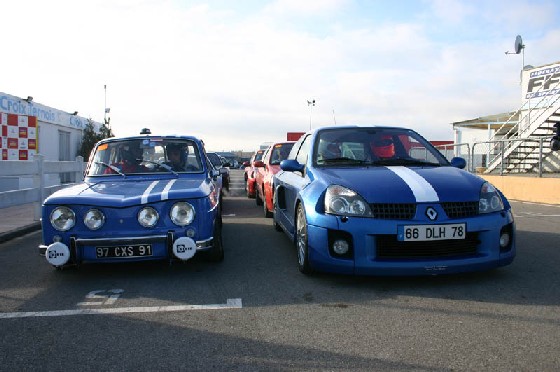 clio v6 croix.jpg