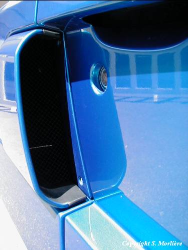 2001_renault_clio_v6_06_m.jpg
