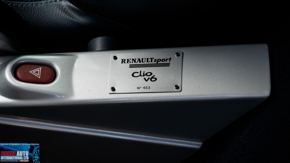 Renault Clio Sport V6 (92)-min.jpg