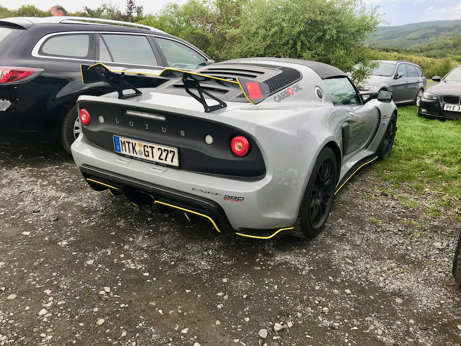 C'est plutôt ce "côté" que j'ai pu apercevoir lors de mon tour du Nürburgring...