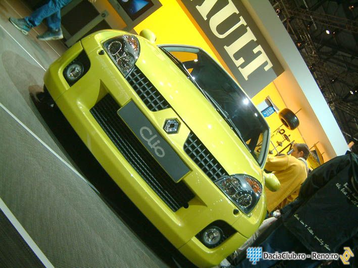 Geneva 2003 clio_v6_545.jpg