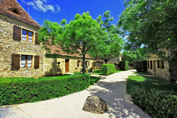 vignette-accueil-village-HD.jpg