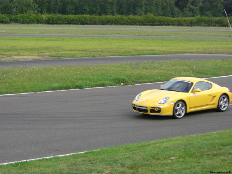 cliov6passiondreux001.jpg