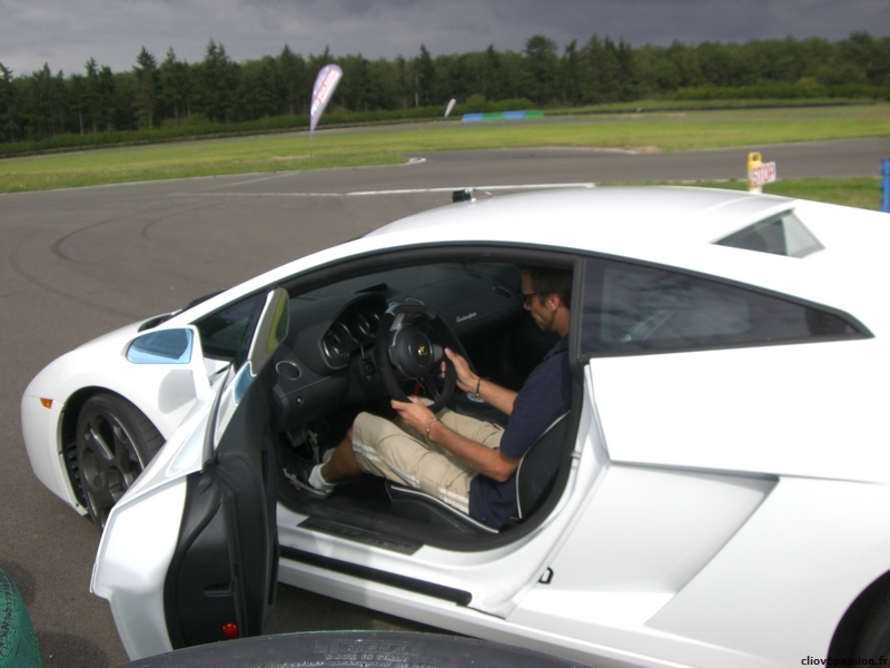 cliov6passiondreux024.jpg