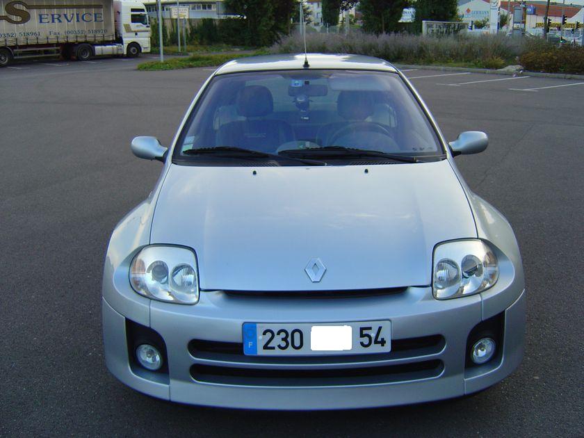 clio V6 24.jpg