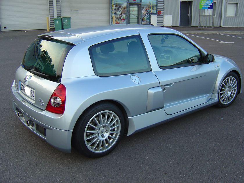 clio V6 21.jpg