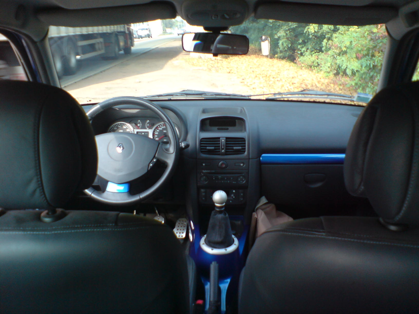 clioV6 010.jpg